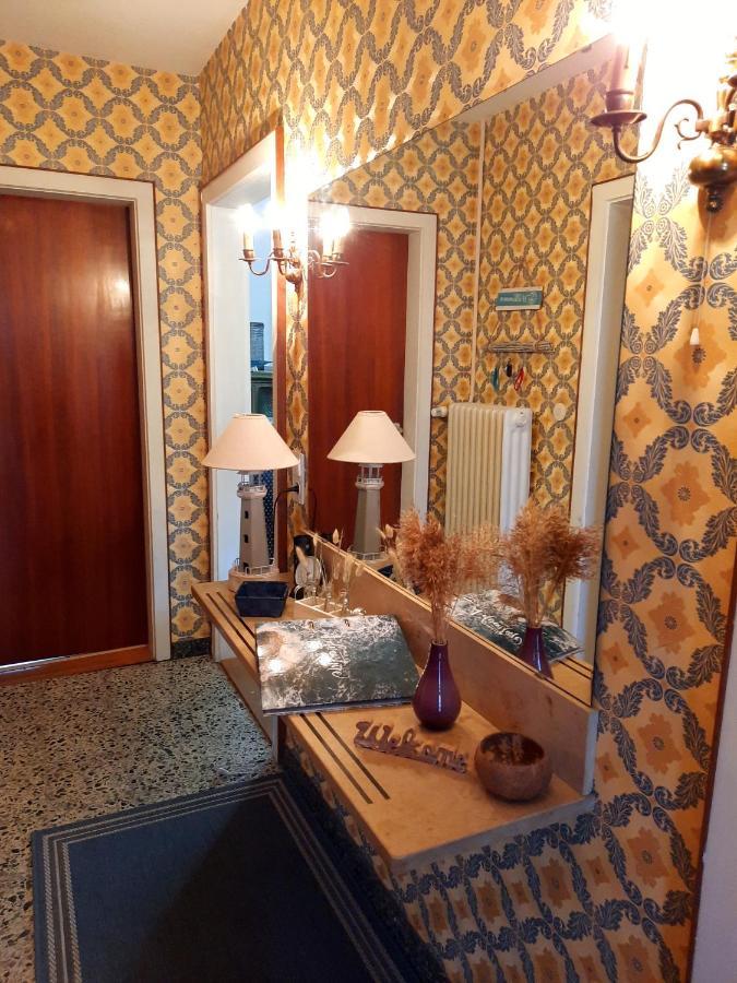 Ferienhaus In Buesumer Deichhausen - Buesum An Der Nordsee Fuer Bis Zu 9 Personen Εξωτερικό φωτογραφία